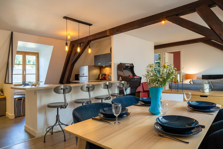 Dining Room 7