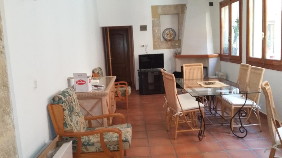 Others 4, casa malferit, Alicante