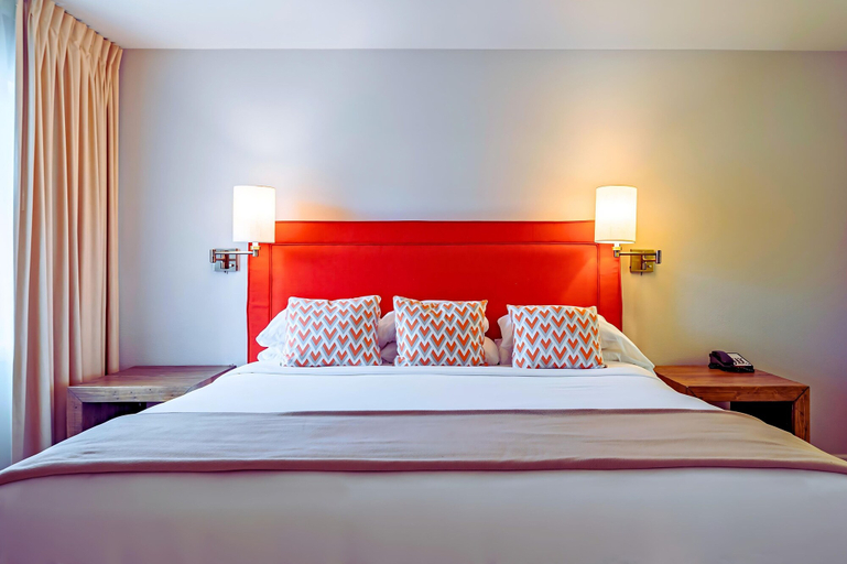 Bedroom 3, Ashland Hills Hotel & Suites, Jackson