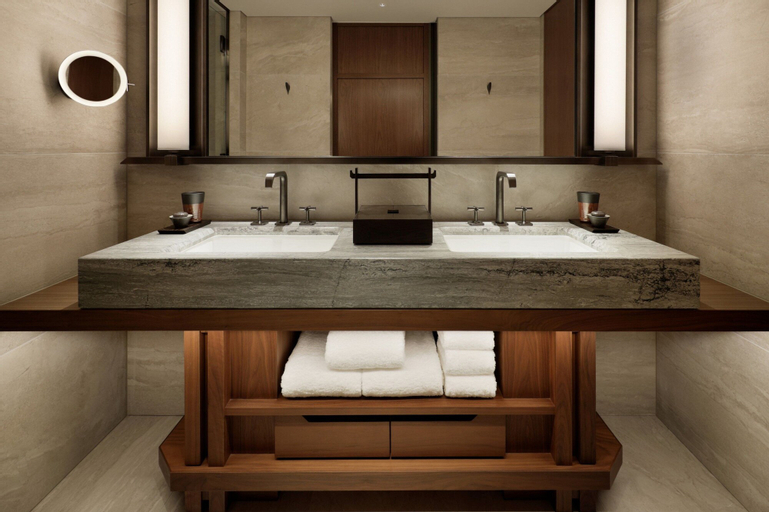 Bathroom 8