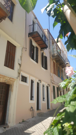 Entrance 5, Old Town Apartments, Crete