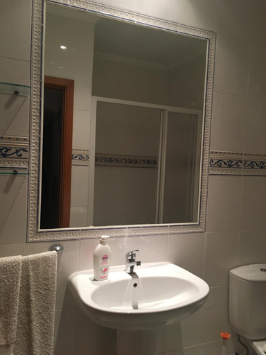 Bathroom 3, SOL & MAR, Lagos