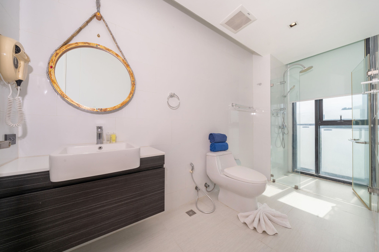 Bathroom, Tropical Suite A602 at Viva Patong Condo, Pulau Phuket
