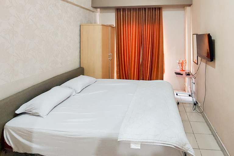 Bedroom 1, RedLiving Apartemen Green Park View - Comfort Room Tower E, West Jakarta