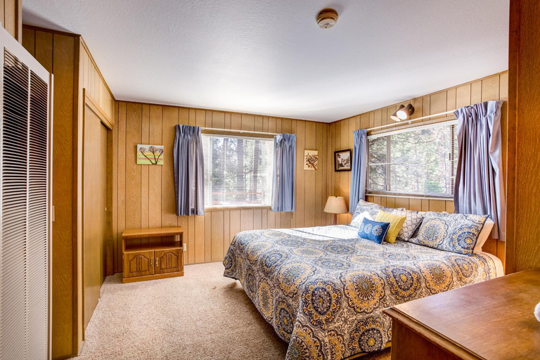 Bedroom 2, 9B Deer Hollow, Mariposa