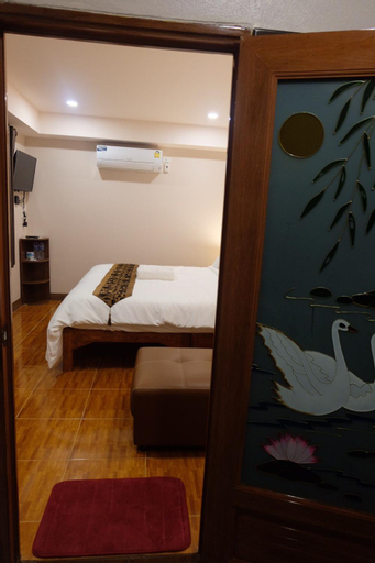 Bedroom 18