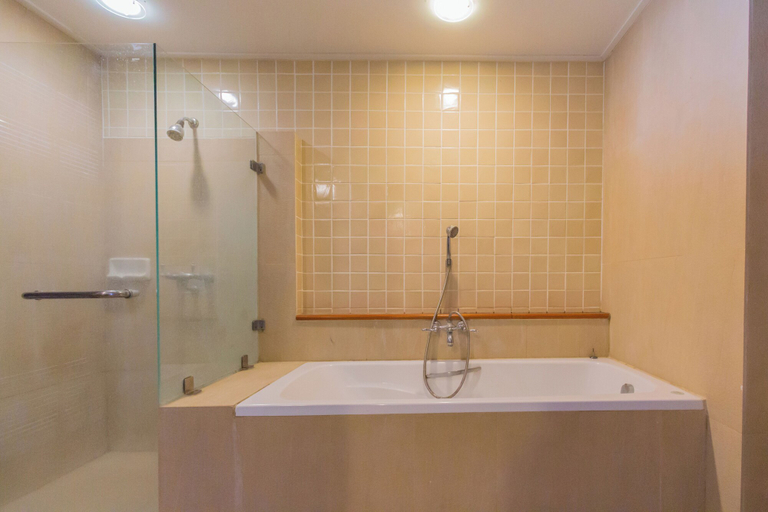 Bathroom 4, BP Chiang Mai City Hotel, Muang Chiang Mai