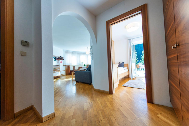 Others 5, Apartment Belvedere, Bolzano