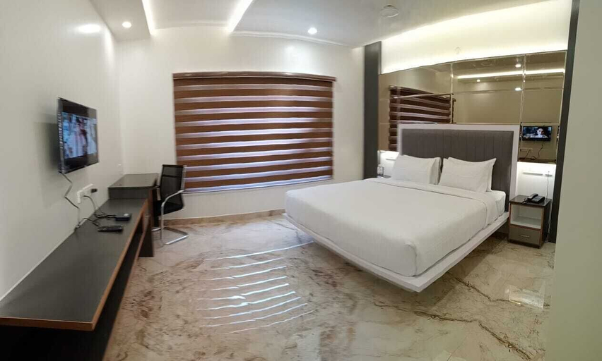Bedroom 2, Coastal Grand Navallur, Kancheepuram