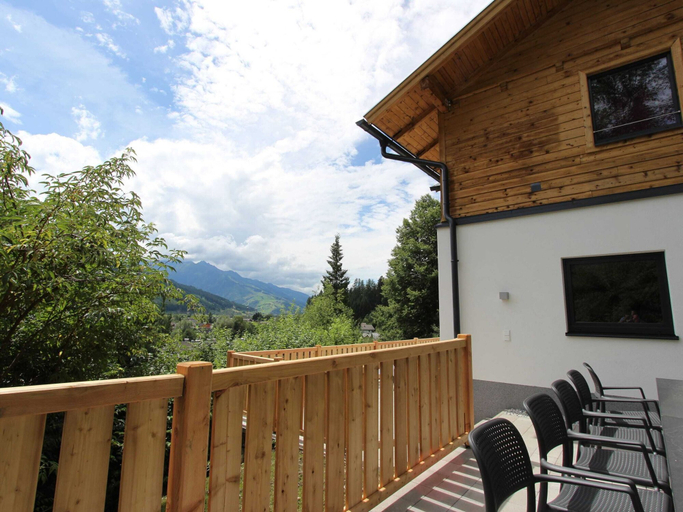 Others 5, Alpine Chalet Near Zell am See for 12, Zell am See