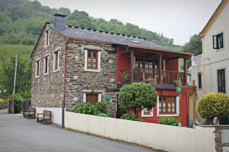 Entrance 3, Apartamentos El Llago, Asturias