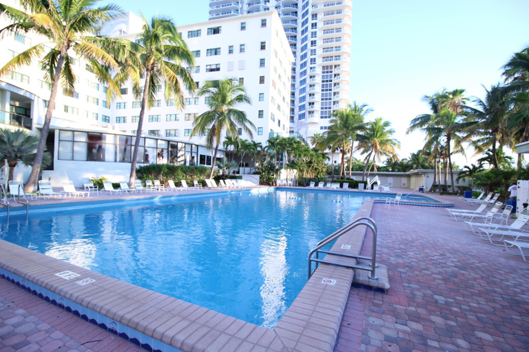 Sport & Beauty 2, Beach Front Studio, Miami-Dade