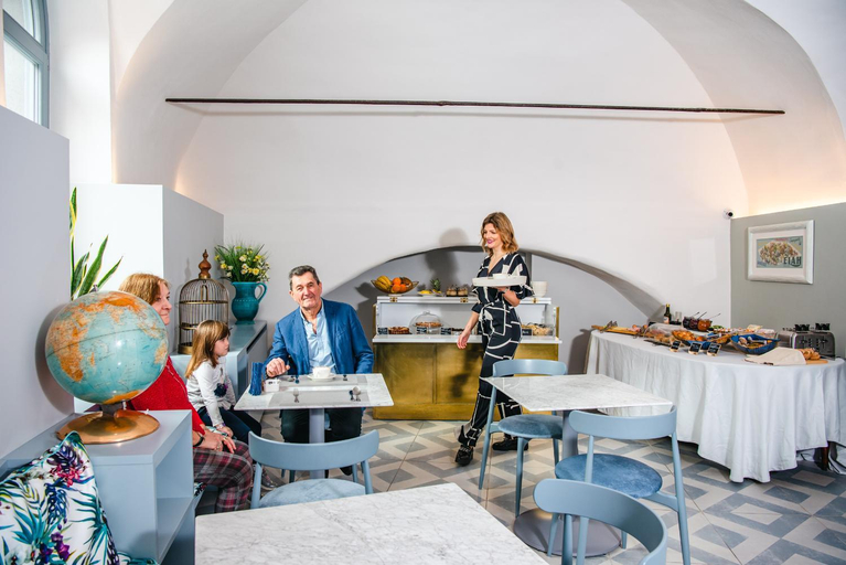 Food & Drinks 5, Boutique Hotel De La Ville Laigueglia, Savona