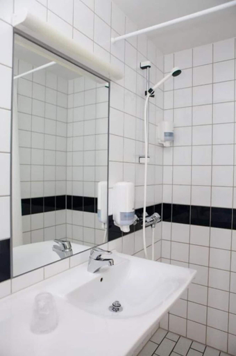 Bathroom 4, FjordSlottet Hotell, Osterøy