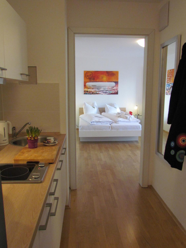 Others 4, AMENITY-Garden-Apartments, München