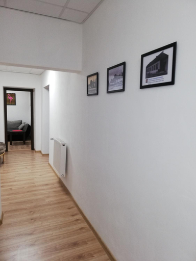 Others 5, Ubytovanie Queen, Prievidza