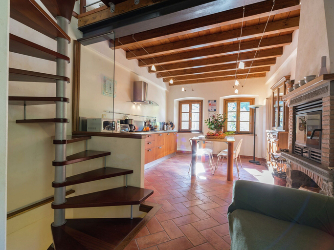 Dining 2, Mansion in Pescaglia Near Tuscan Coast, Lucca
