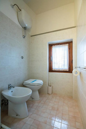 Others 5, Residence Elle, Ascoli Piceno
