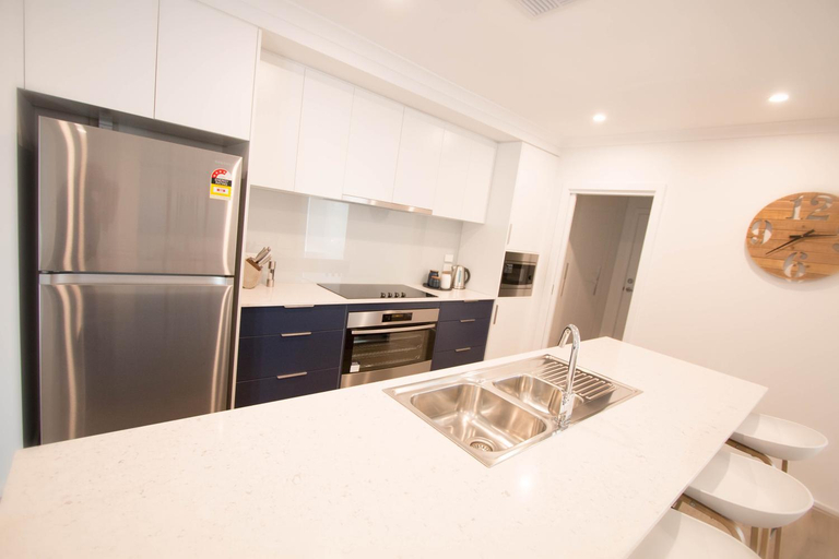 Others 3, Contemporary ‘Esprit’ with river reserve access, The Coorong