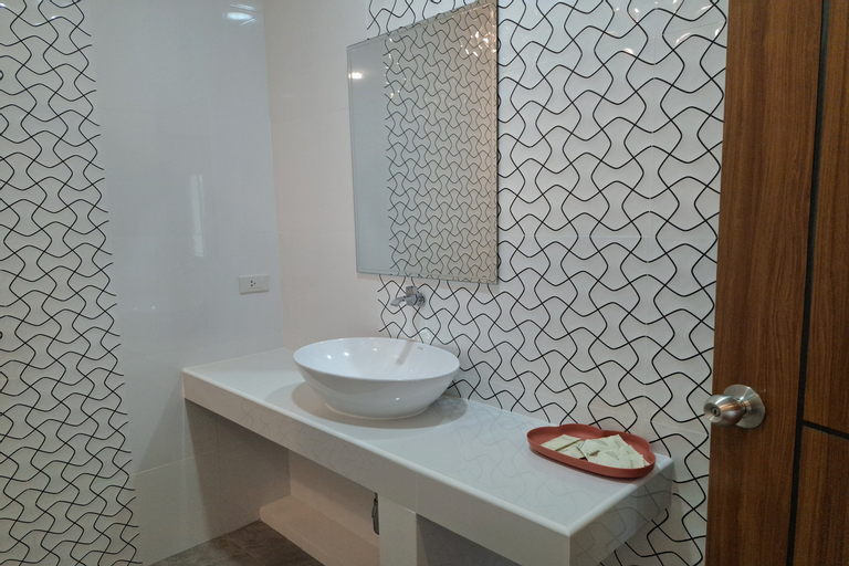 Bathroom 9