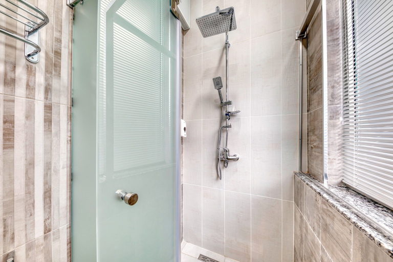 Bathroom 3, Tropica Inn Hotel, Yerevan