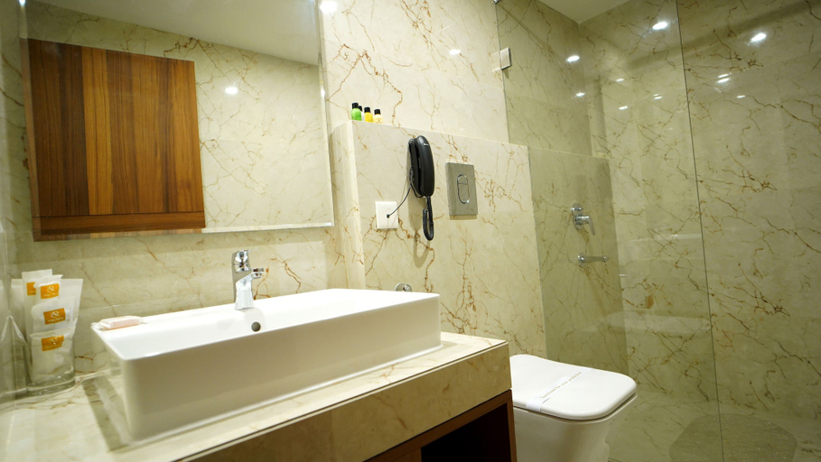 Bathroom 4, Antique Regency, Purba Medinipur
