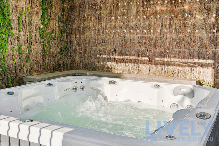 Bathroom 4, Hillside Luxe With Spa Bay Views, Melbourne