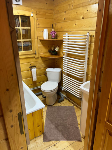 Bedroom, Domek w Ogrodzie Caloroczny 800m od Parku Wodnego Suntago Ranczo Gold Mania, Żyrardów