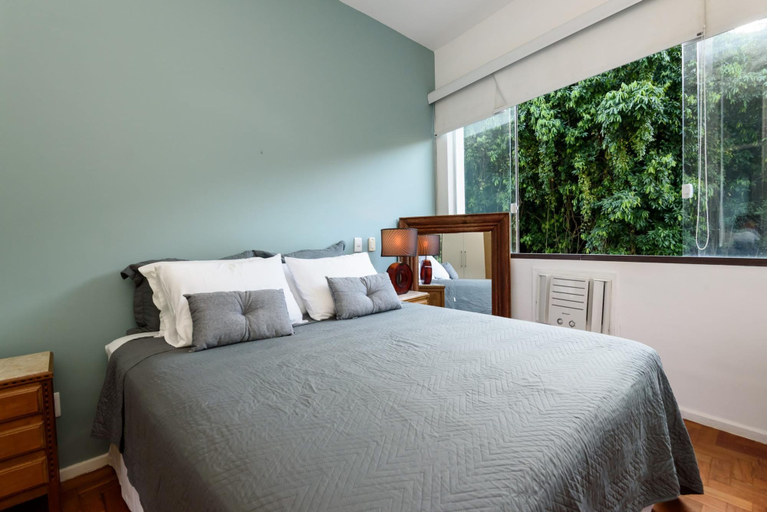 Room 5, Peace in Copacabana Forest View Br1009, Rio de Janeiro