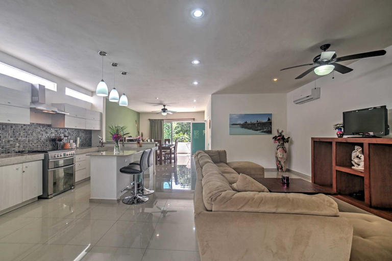 Others 4, Casa Esmeralda w/ Pool Access & Furnished Patio!, Cozumel