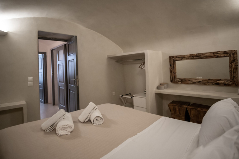 Bedroom 3, Alafouzou Cave Loft, South Aegean