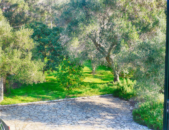 Others 4, Spacious 4-Bedroom Villa with Private Pool and Stunning Sunset Views, 3 Minutes from the Beach, Ionian Islands