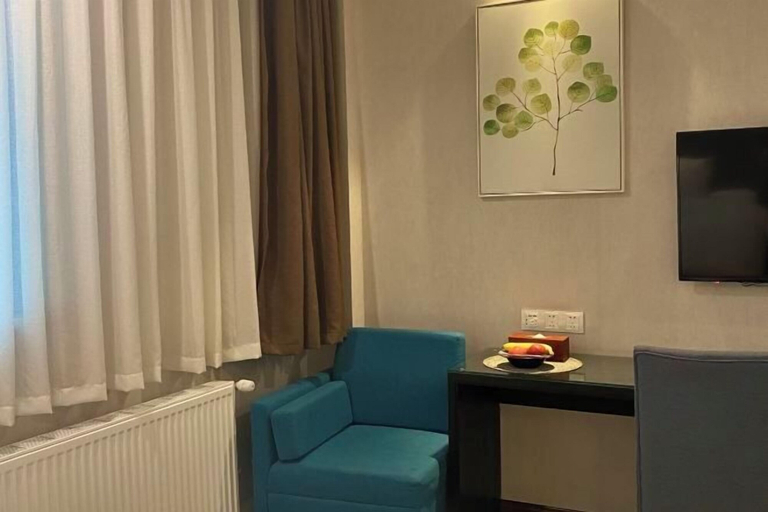 Others 5, Xile'er Hotel, Leshan