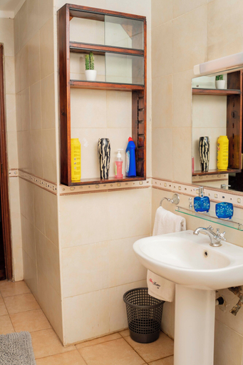 Bathroom, Sherry Homes Zana 2, Westlands