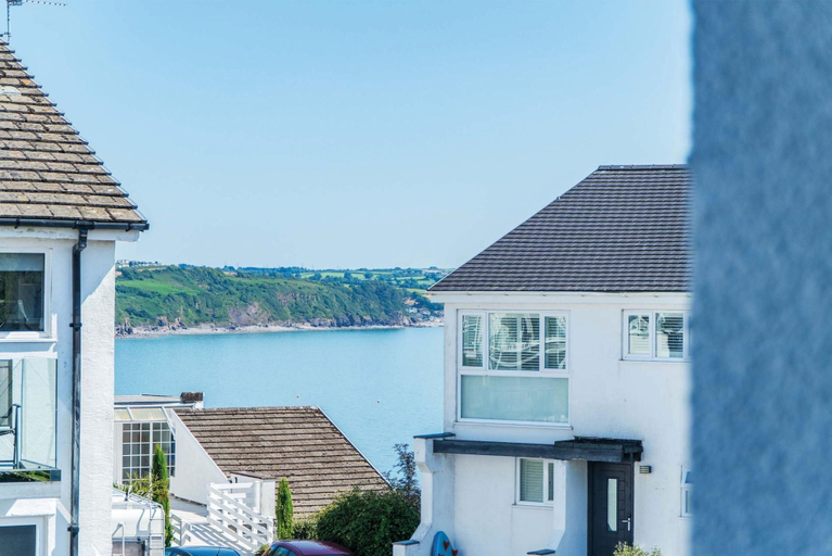 Exterior & Views, 25 Captains Walk - 1 Bedroom Apartment - Saundersfoot, Pembrokeshire