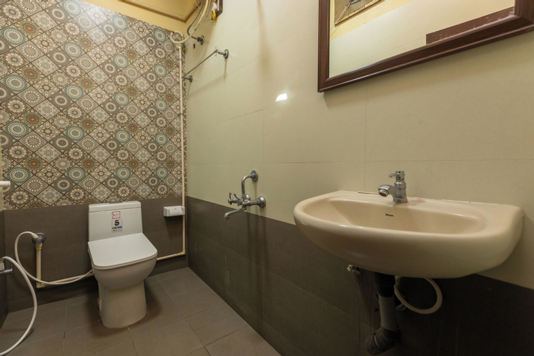 Bedroom 3, Hotel Coramandal Heritage, Puducherry