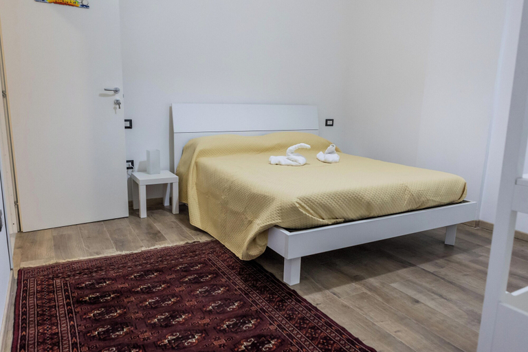 Bedroom 5, La Fenice Suites Sardinia, Cagliari