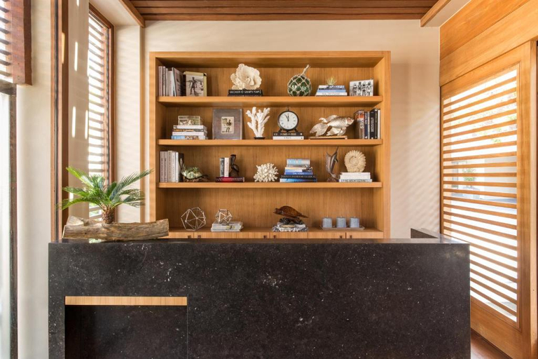 Public Area, Malibu Beach Inn, Los Angeles