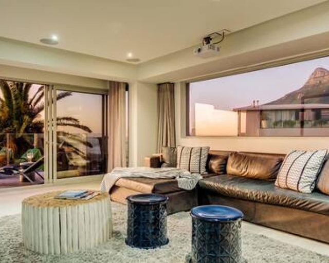 Others 3, Stylish Penthouse w Private Pool and Parking Houghton Penthouse, City of Cape Town