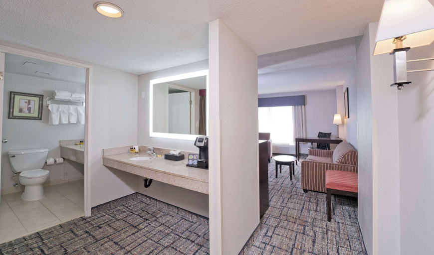 Bathroom 4, Best Western Plus Hotel & Conference Center, Baltimore