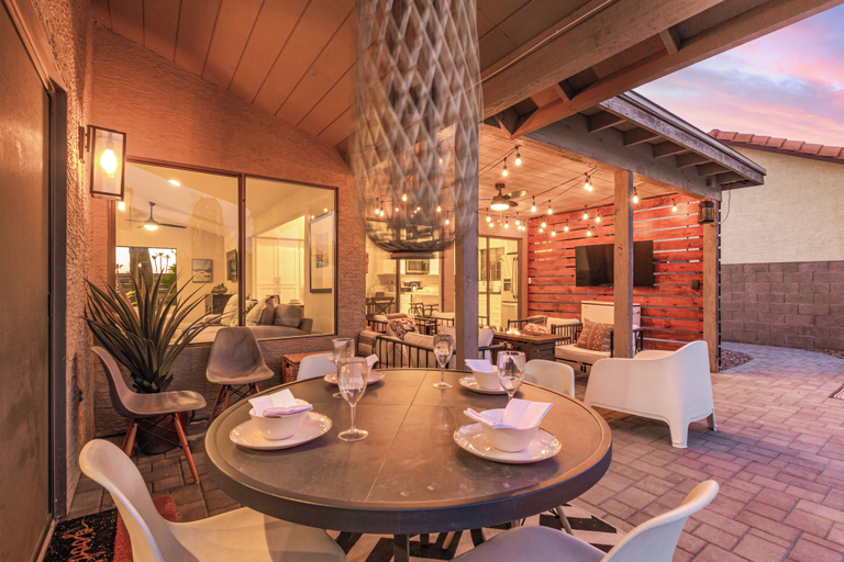 Food & Drinks 4, 110th Scottsdale, Maricopa