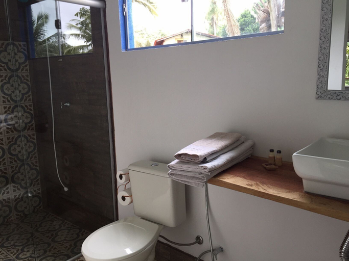 Bathroom 3, Pousada das Palmeiras, Salinópolis