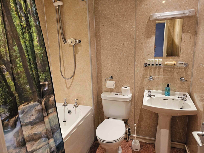 Bathroom, Ooters at The Mariner, Aberdeen