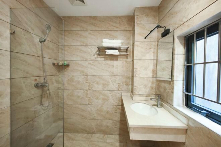 Bathroom 3, Very Huating Hotel, Chongqing