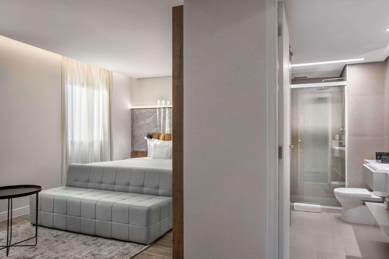 Bedroom 18