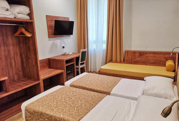 Bedroom 4, CSI Group - Hotel Central Station, Milano