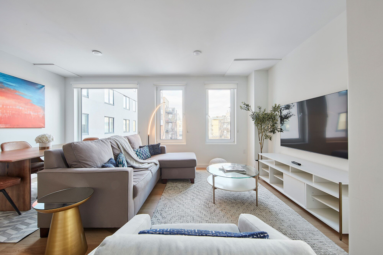 Bedroom 5, Airy 3 BR Flat w Shared Deck - gym - Mins to NYC, Hudson
