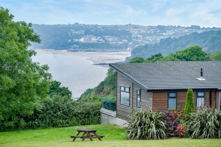 Exterior & Views 2, Shearwater 30 - 2 Bedroom Lodge - Summerhill, Pembrokeshire