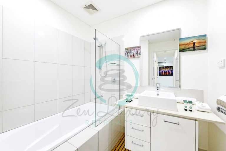 Bathroom 4, Seaside Glory City View Pool Workspace, Darwin