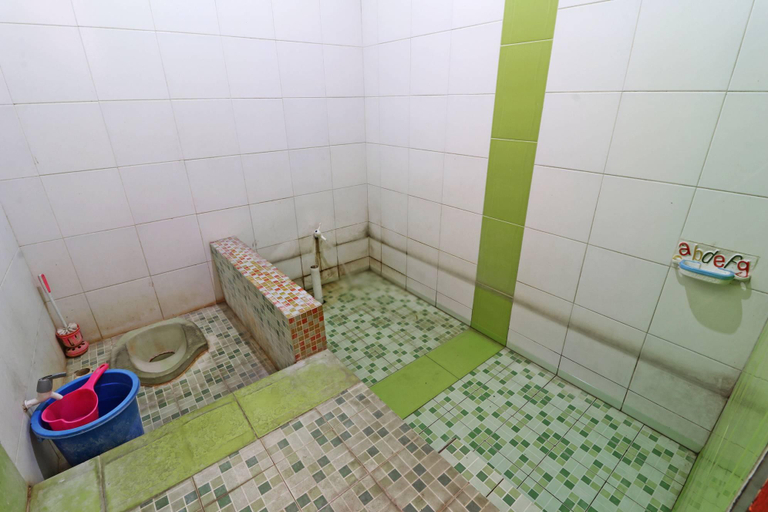 Bathroom 5, Hotel Agung Permata Artha, Garut